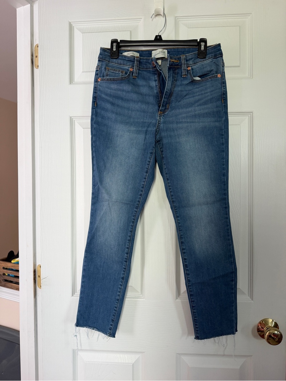 Universal Thread Women's Skinny Jeans in Blue Wash
